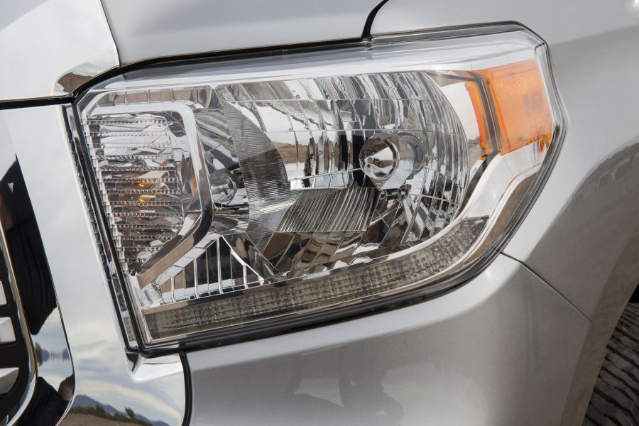  Toyota Tundra Limited 2014 года  (фото 11 из 19)